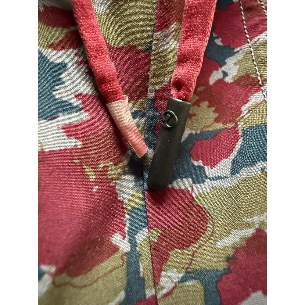 Lululemon Pace Breaker 9” Lined Digi Camo Men’s Large - Picture 5 of 8
